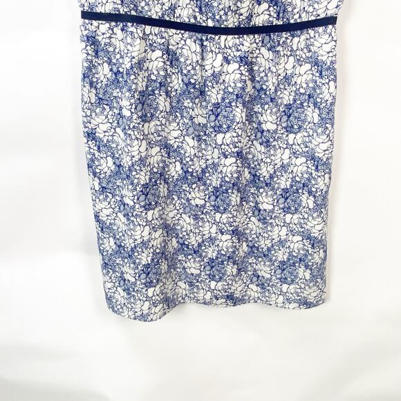 2/$30 2/$30 Ann Taylor LOFT 10 Womens Navy/White Sketched Floral Sheath Dress - Picture 5 of 9